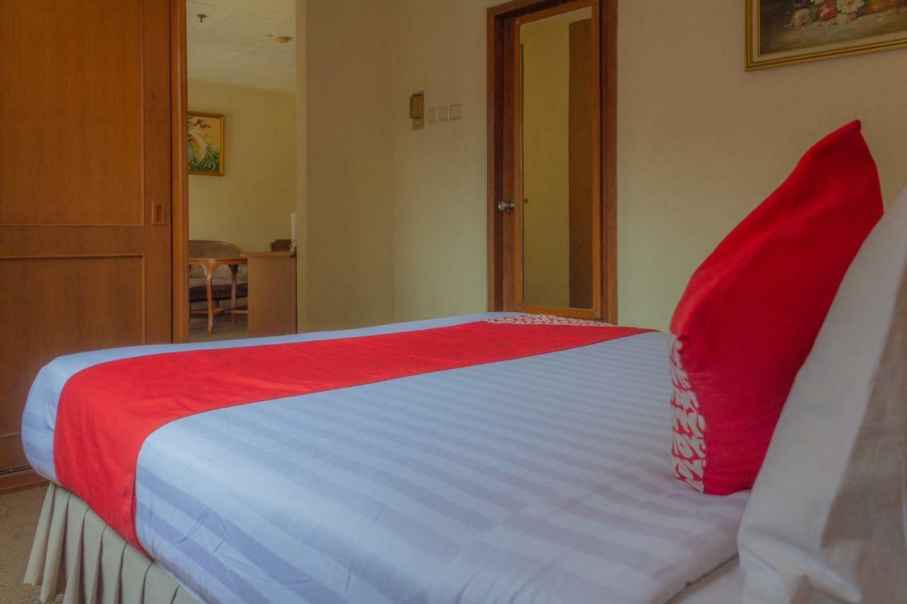 Collection O 7 Hotel Melawai Джакарта Екстер'єр фото