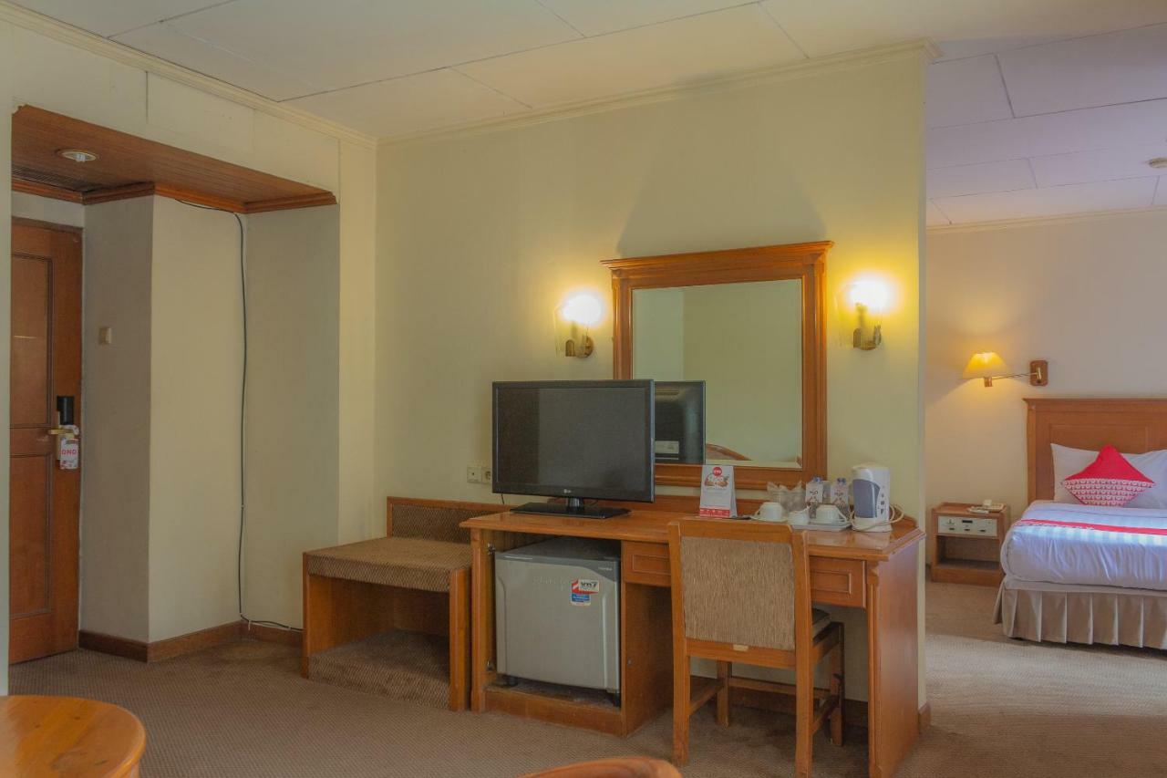 Collection O 7 Hotel Melawai Джакарта Екстер'єр фото