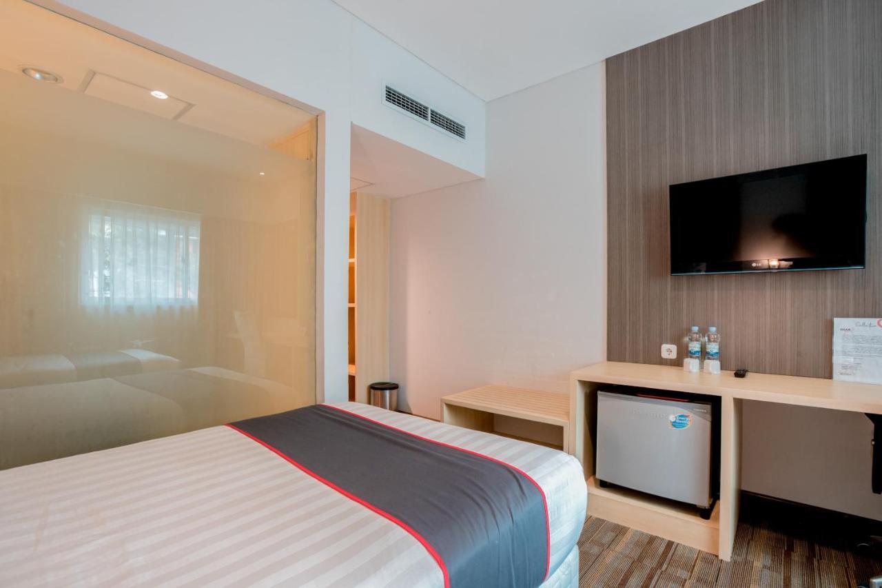 Collection O 7 Hotel Melawai Джакарта Екстер'єр фото
